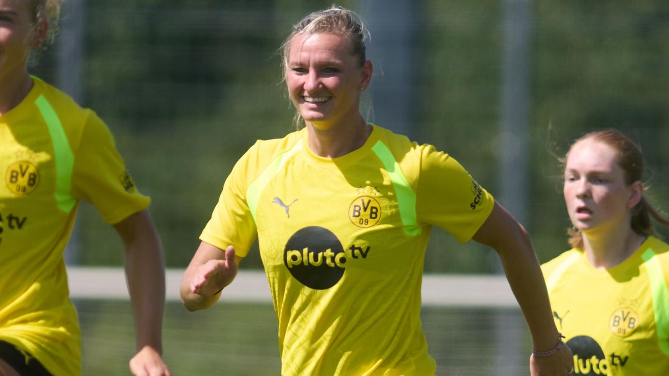 Frauenfußball: Neustart in Schwarz-Gelb: Popp auf Aufstiegsmission beim BVB