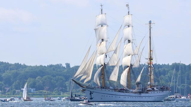 Bild: Marine-Segler: «Gorch Fock» gewinnt Wettfahrt mit Schwesterschiffen
