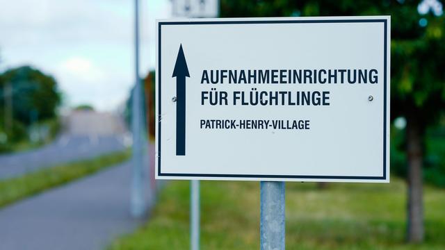 Sexuelle Nötigung: Behördenmitarbeiter soll Geflüchtete sexuell genötigt haben