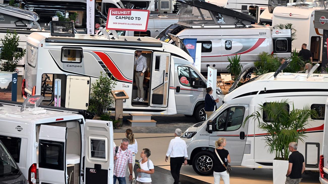 Feriendomizil auf Rädern: Camping-Trend hält an: Mehr Wohnmobile zugelassen