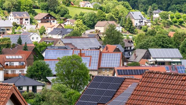 Energieversorgung: Irankrieg und Berliner Sparpläne lösen Solarboom aus
