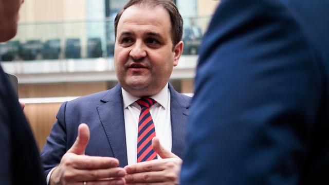NRW-Europaminister: Liminski warnt vor politischer Radikalisierung in Frankreich