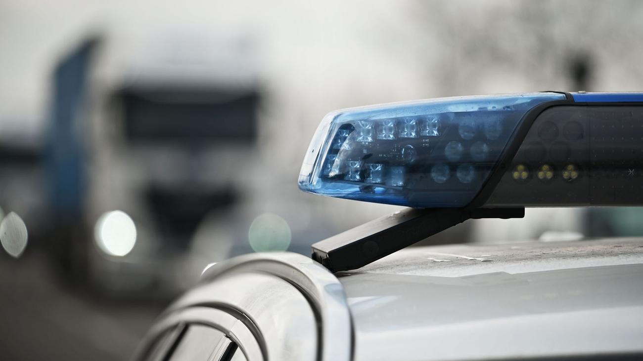 Zivilcourage: Lkw fährt Schlangenlinien - andere Fahrer greifen ein