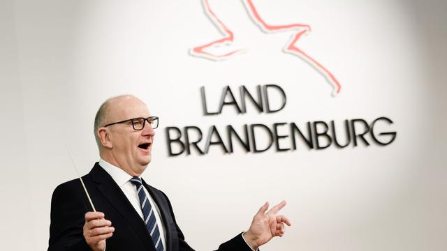 Geburtstagssong: Woidke kann auch Oldie-Sänger