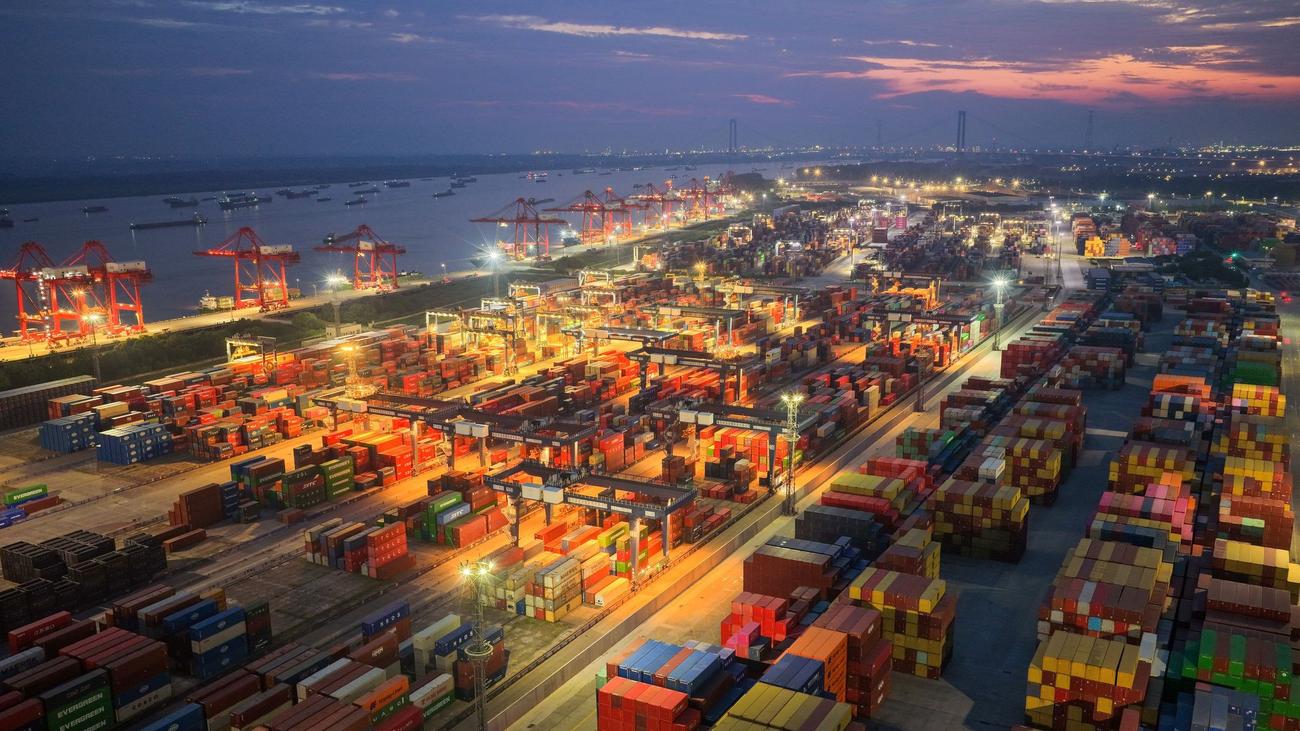 Konjunktur: Chinas Wirtschaft wächst langsamer als erwartet