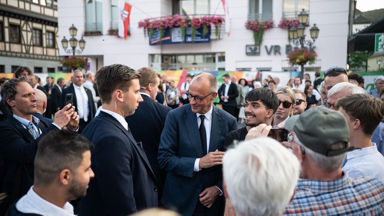 Begegnungen, die berühren: «Kraft in unserem Land» – Merz nach Besuch im Ahrtal
