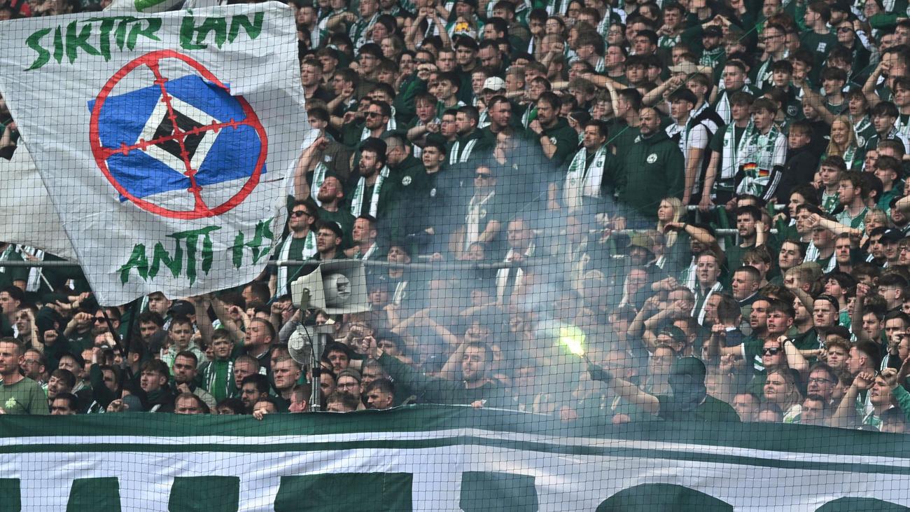 Urteil des Sportgerichts: Pyrotechnik beim Derby: Werder muss hohe Geldstrafe zahlen