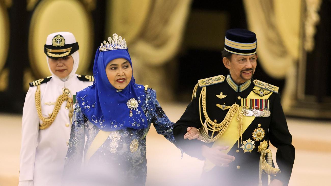 Prunk wie im Märchen: Reichtum, Öl und Allmacht: Der Sultan von Brunei wird 80