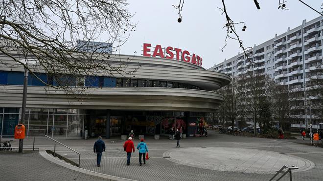 Tat im März 2025: Der Täter schlug in einem Juwelier- und Uhrengeschäft im Eastgate zu. (Archivbild)