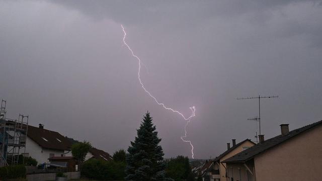 Wetter: Weiter Gewitter im Südwesten - so ungemütlich wird es