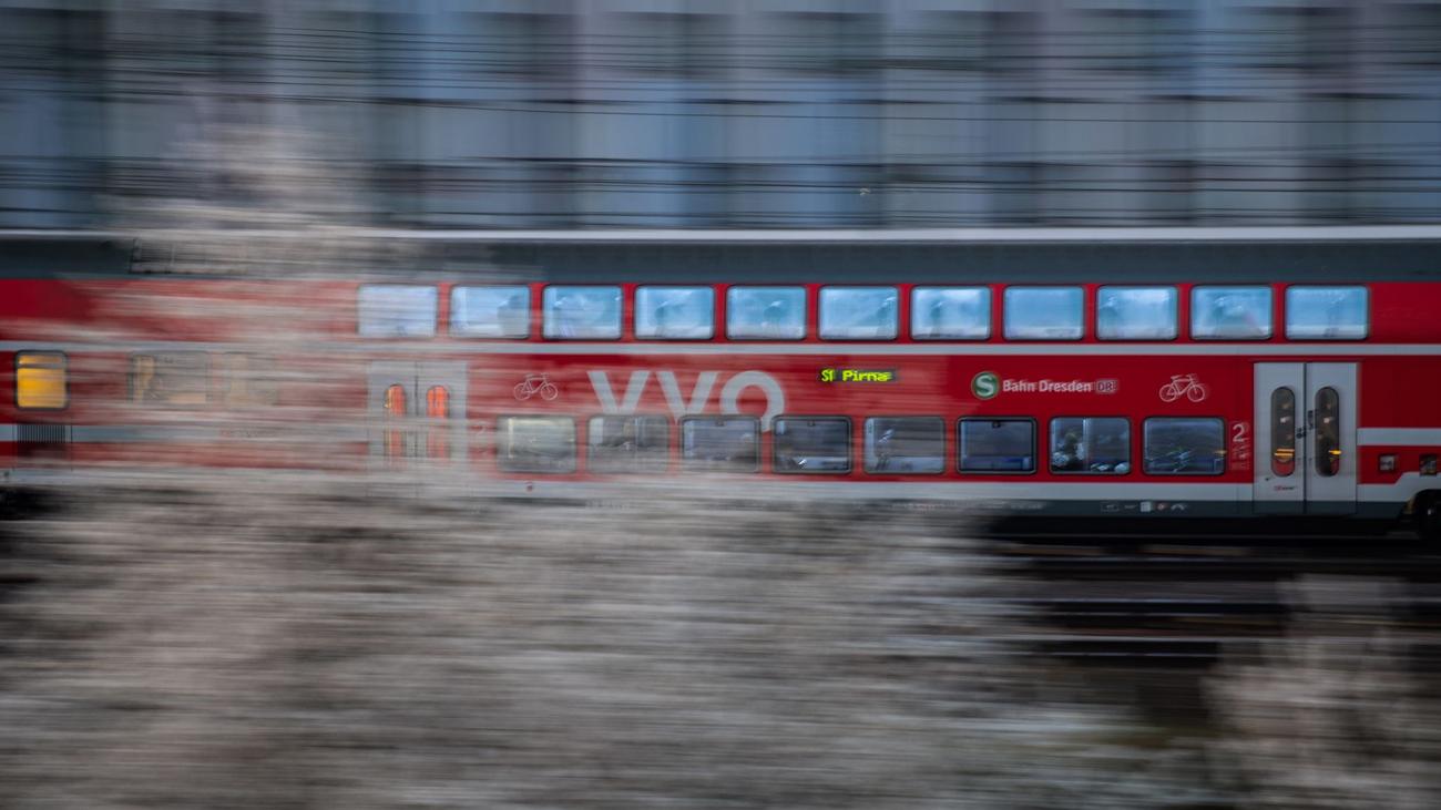 Bahnhof Pirna: Falscher Alarm um Waffe in S-Bahn – Evakuierung