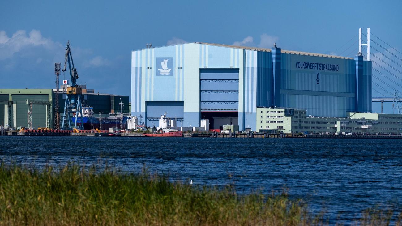 Schiffbau: Fassmer baut Rümpfe für Marine-Ausbildungsboote in Stralsund