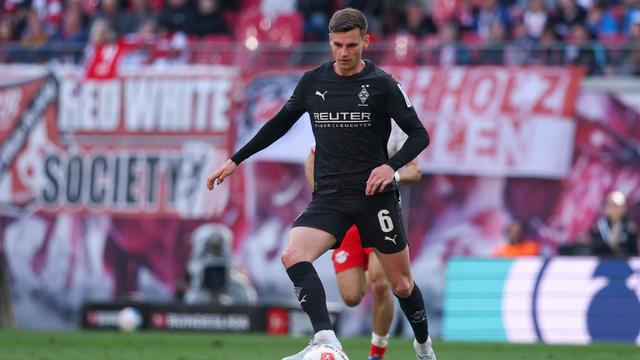 Midfielder Yannik Engelhardt returns to SC Freiburg