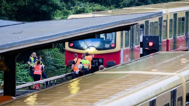 Gewitterfront: Wenige Einsätze für Berliner Feuerwehr während Unwetter