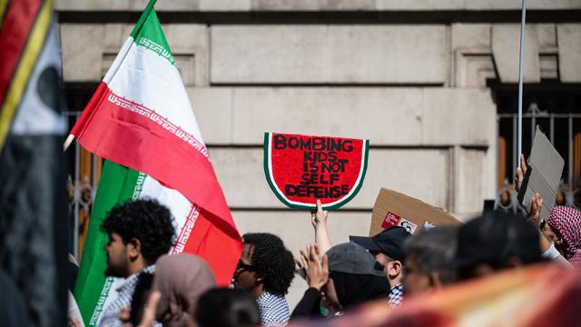 Nach gekipptem Redeverbot: Pro-Palästina-Demo in Frankfurt bleibt friedlich