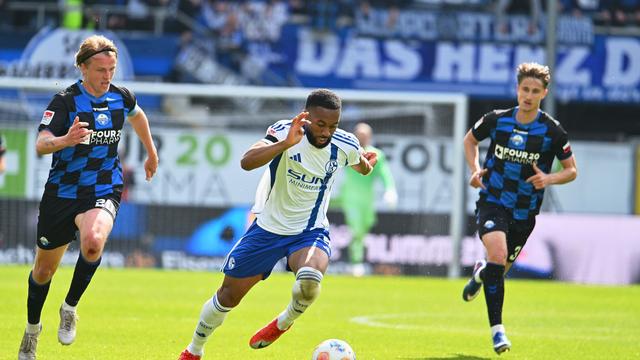 Fußball: Starkes Aue verliert Test gegen Schalke mit 2:4