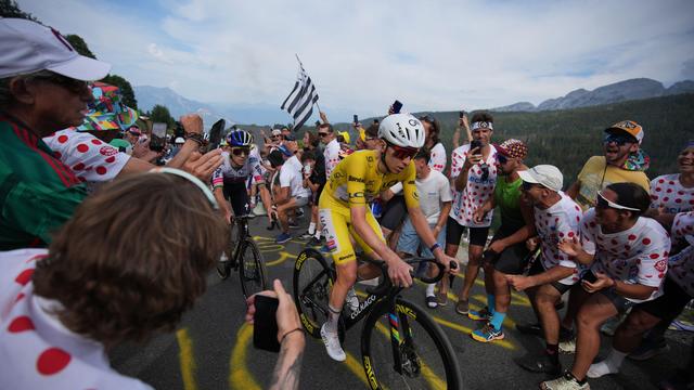 Tour de France: Vingegaard nach Sturz raus - Lipowitz von Trio abgehängt