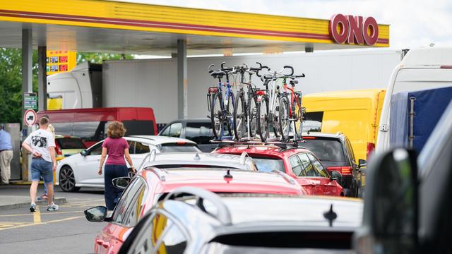 Fuel Prices: Czech Price Cap Ends, But Fuel Remains Cheaper