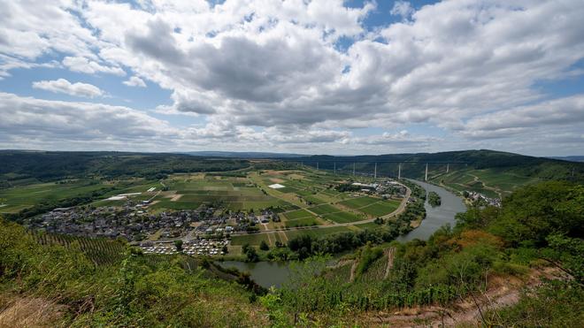 Vorhersage: Es ziehen Wolken über der Mosel auf. (Symbolbild)