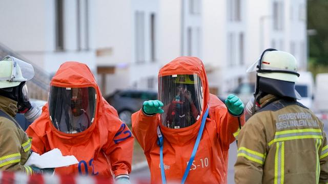 Verdacht auf Quecksilber: Verdächtige Flüssigkeit in Umzugswagen - Rettungseinsatz