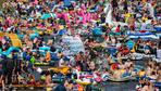 Wasserschlacht und Stadt-Party: Warum in dieser Stadt der Montag einmal im Jahr heilig ist