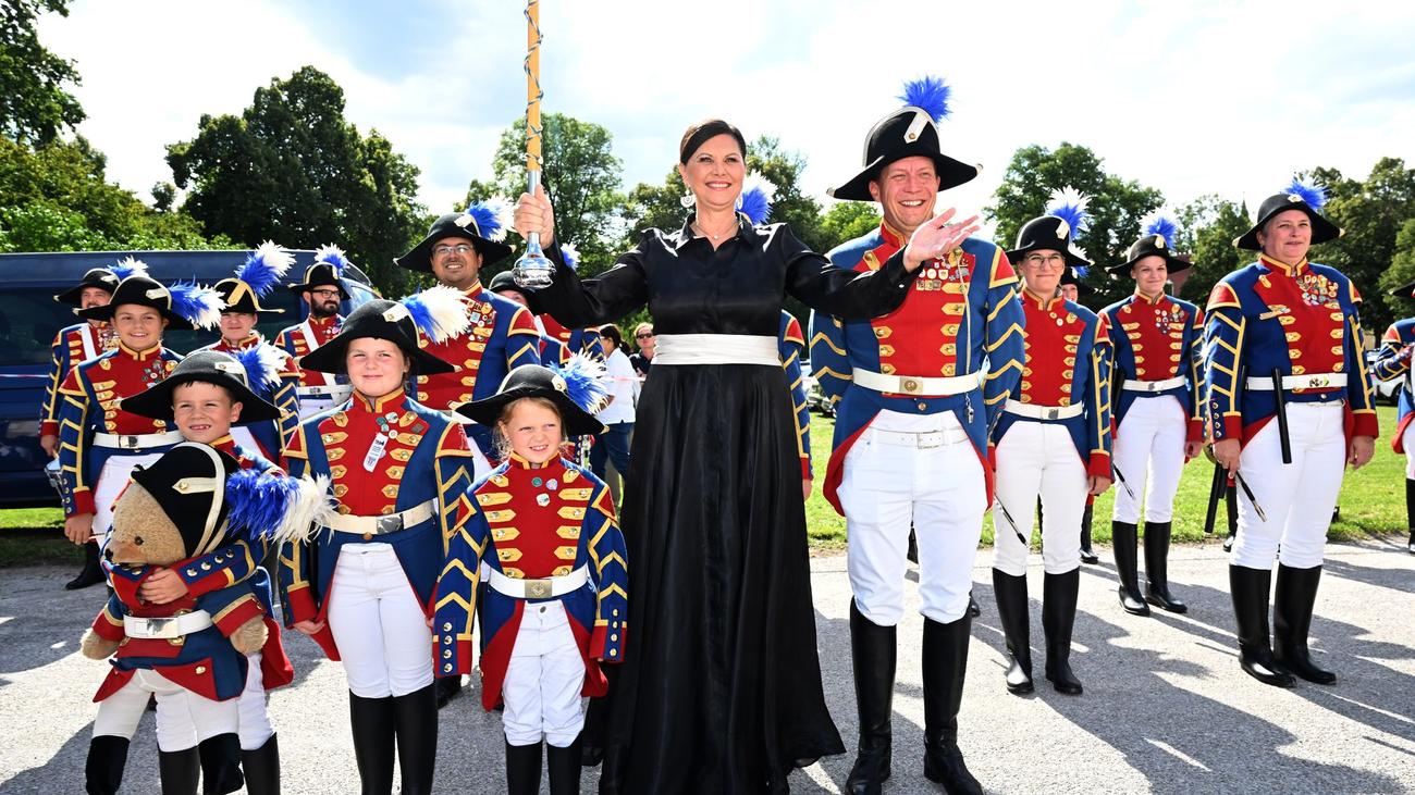 Sommerfest: Landtags-Sommerempfang mit Prominenten und Ehrenamtlichem