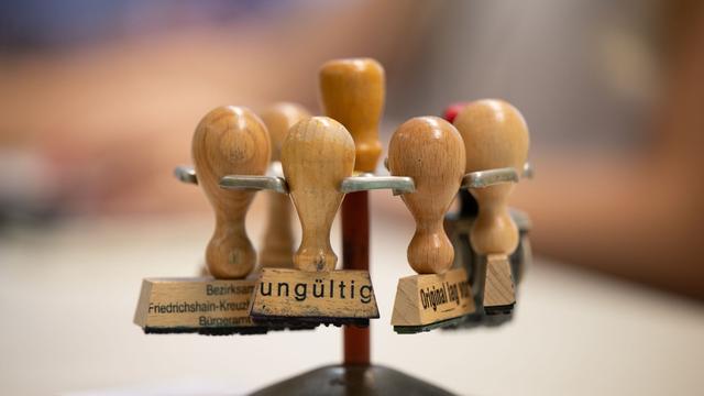 Bürokratie: Ministerium: Mehr Tempo bei der Genehmigung neuer Anlagen