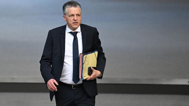 Nach Spahns Rücktritt: Interims-Fraktionschef Alexander Hoffmann und der Parlamentarische Geschäftsführer Steffen Bilger haben zu der digitalen Sitzung eingeladen.