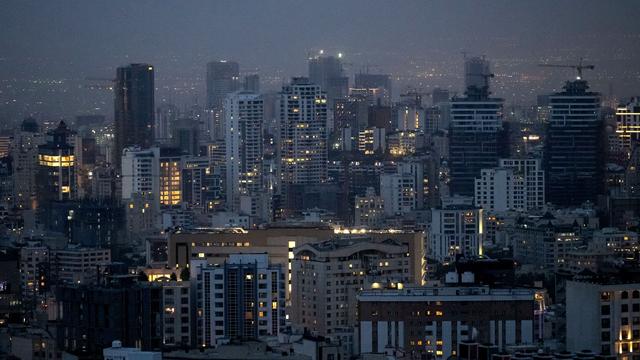 Iran-Krieg: Explosionen in Teheran - Flugabwehr im Einsatz