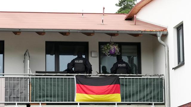 Polizeieinsatz: Graffiti am Bahnhof Spandau - Durchsuchung bei Verdächtigem