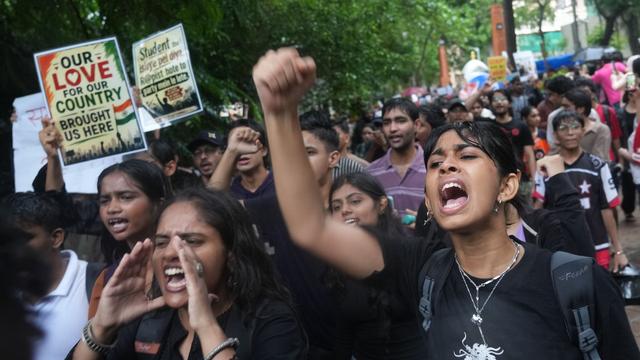 «Kakerlaken-Partei»: Indiens Regierung sucht Gespräch mit «Kakerlaken»-Bewegung