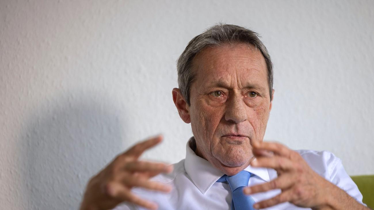 Migrationspolitik: Minister: Mehr Konsequenz bei Ausreisepflicht von Afghanen