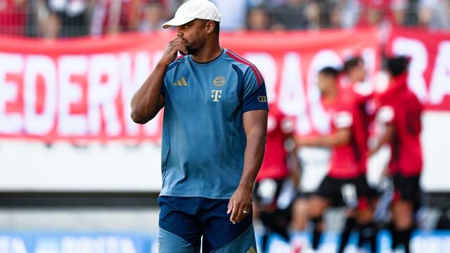 Fußball: Ohne WM-Stars: Junges Bayern-Team verliert Test in Wiesbaden