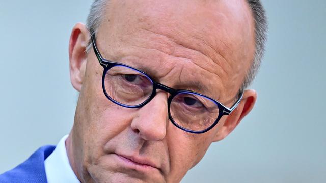 Kabinettsumbildung: Fortschritte bei Personalrochade - Aber Ärger über Merz