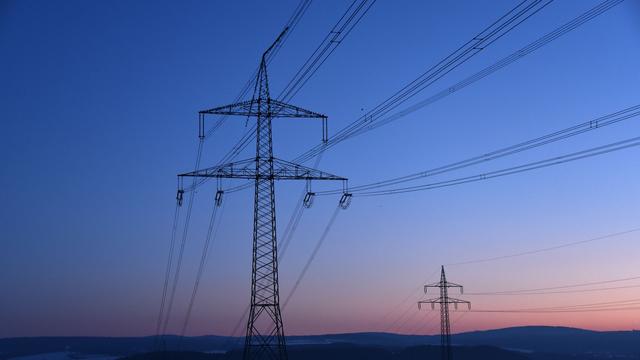 Strompreise: Womit Stromkunden 2027 bei den Netzentgelten rechnen müssen