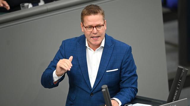 Personalwechsel bei CDU: Entlassener Gesundheitsstaatssekretär kritisiert Merz
