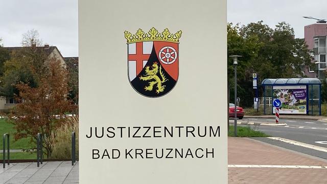 Urteil: Lebenslange Haft für tödliche Hammer-Attacke auf Ex-Freundin