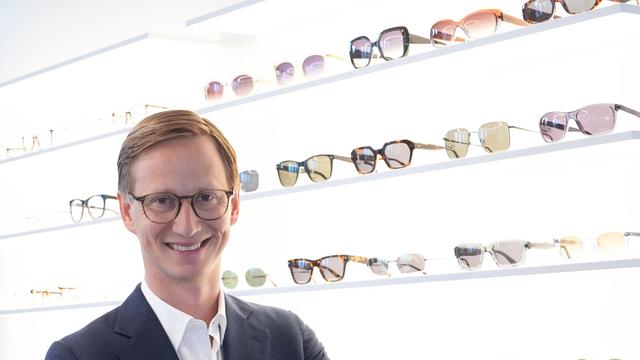 Fielmann CEO: Laser eye surgery is a luxury for the rich