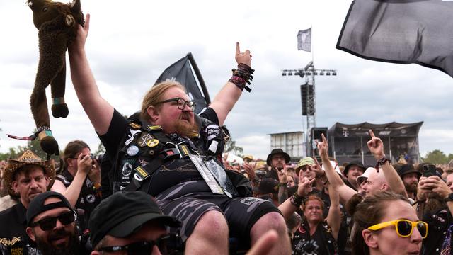 Heavy-Metal-Festival: Flugtag in Wacken: Crowdsurfing im Rollstuhl