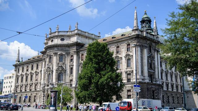 KI und Urheberrechte: Gericht stärkt Urheberrechte gegen KI-Musikfirma Suno