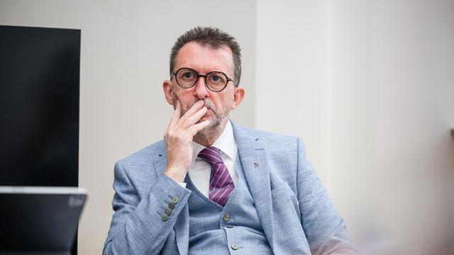 Innenminister: Innenminister Jost: Elf Gefährder im Saarland