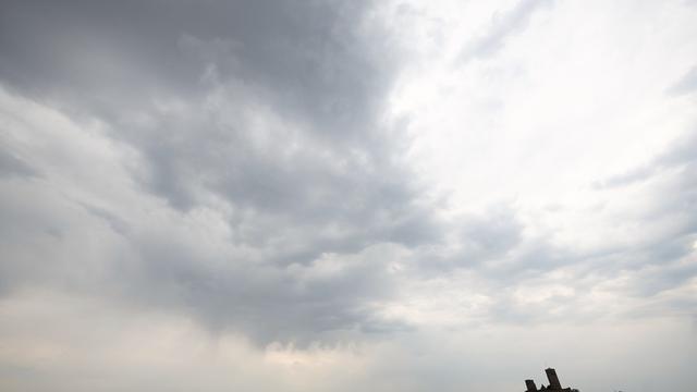 Durchwachsenes Wochenende: Sommer zeigt zwei Gesichter – Wärme und Gewitter in Hessen