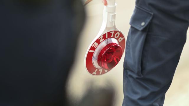 Kreis Esslingen: Betrunkener Radfahrer verletzt zwei Polizisten bei Kontrolle