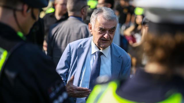 Waffenverbotszone: Rund 10.000 Menschen in Düsseldorfer Altstadt kontrolliert