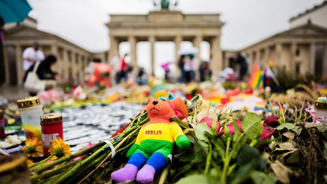 Nach Terroranschlag: Anschlag beim CSD: Trauer und Wut sind noch immer zu spüren