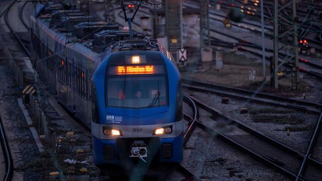 Verkehr: Die BRB ist von Bauarbeiten am Bahnnetz betroffen. (Archivbild)