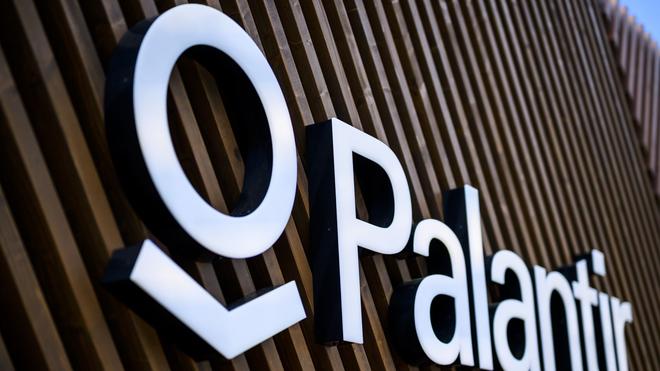  Palantir ist auf die Auswertung großer Datenmengen spezialisiert. (Archivbild)