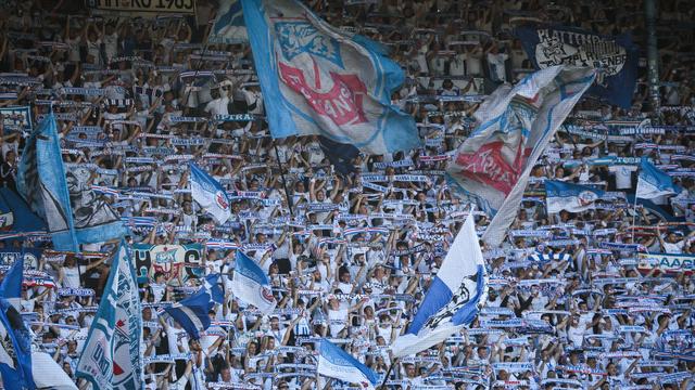 Fußball: Medizinischer Notfall vor Testspiel: Hansa trauert um Fan