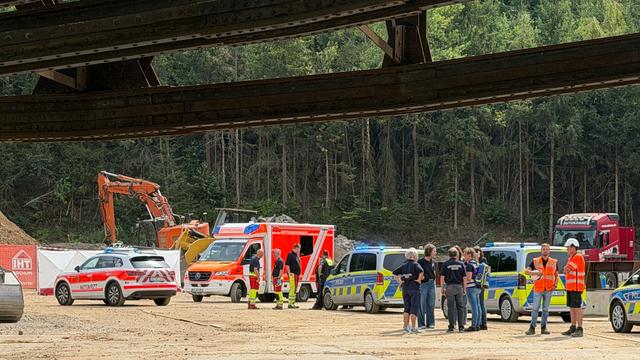 Unfall: Tödlicher Arbeitsunfall auf Bahn-Baustelle im Sauerland