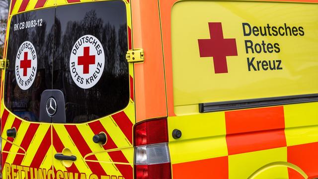 Unfall mit Kleintransporter: 88-jähriger Radfahrer stirbt nach Unfall in Frankfurt